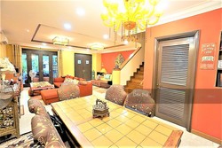 Mera Terrace (D16), Terrace #199189262